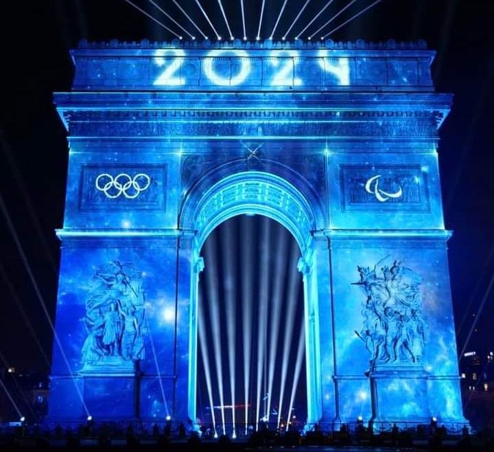 Arcul de Triumf din Paris, orașul care găzduiește JO 2024. Sursă: Facebook