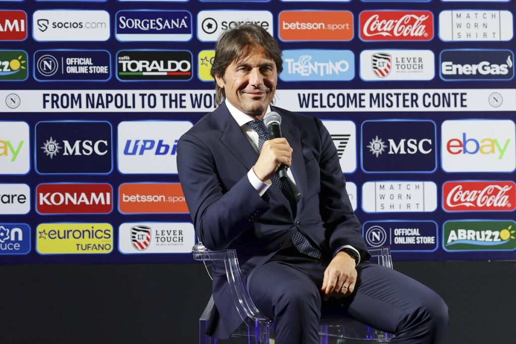 Tradare-la-nivel-inalt-in-Serie-A.-De-la-AS-Roma-direct-la-Napoli