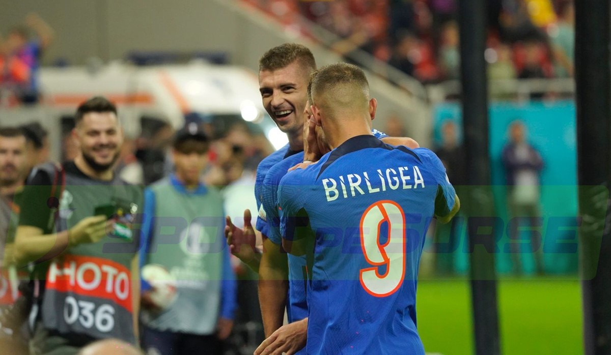 Adrian-Mutu-ii-tine-pe-cei-de-la-FCSB-cu-picioarele-pe-pamant