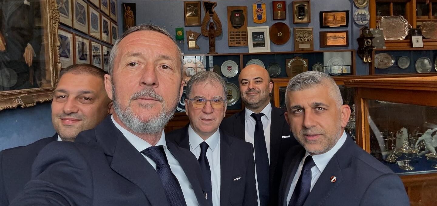 FOTO-Mihai-Stoica-s-a-intors-la-locul-faptei-pentru-Rangers-FCSB
