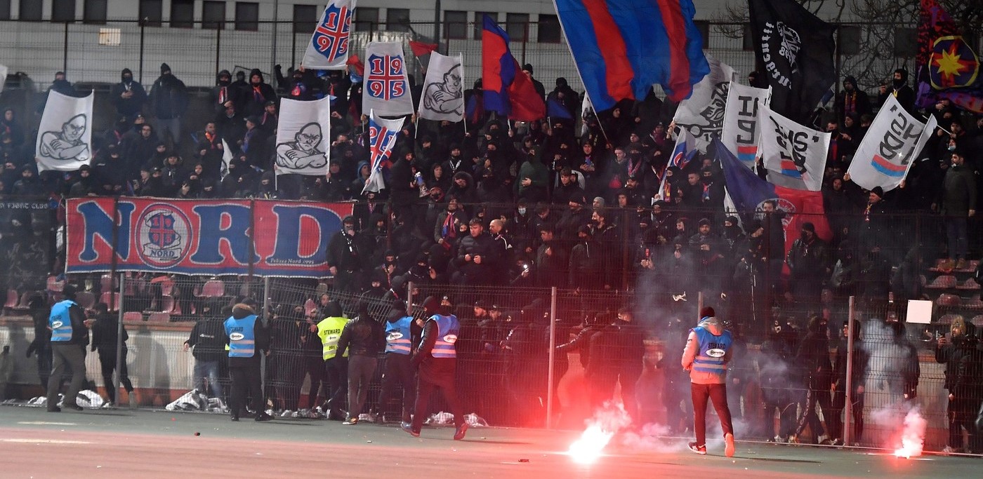 Fostul-rapidist-a-ajuns-idolul-galeriei-la-FCSB