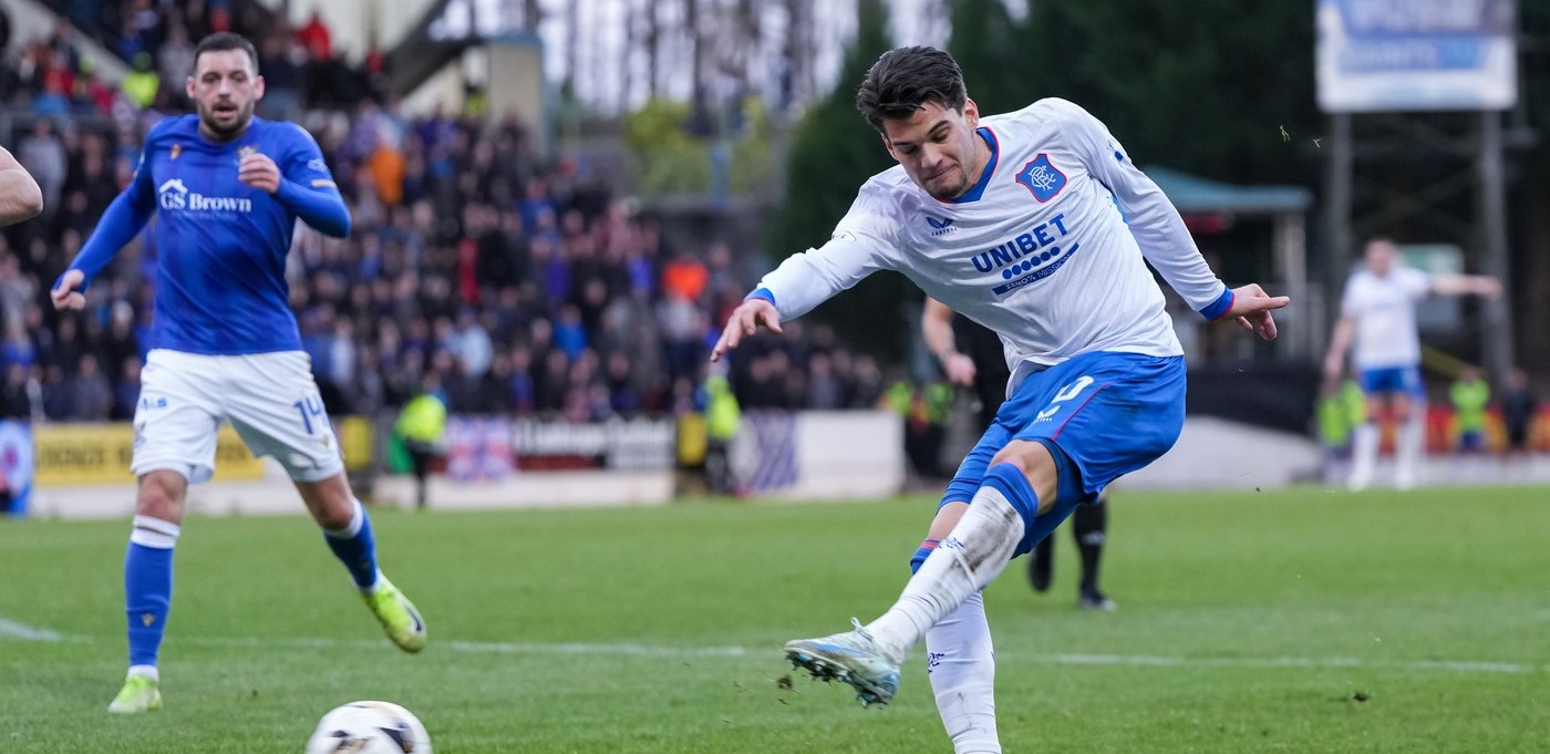 Cum-a-fost-analizat-jocul-lui-Ianis-Hagi-din-meciul-St.-Johnstone-Rangers-0-1.