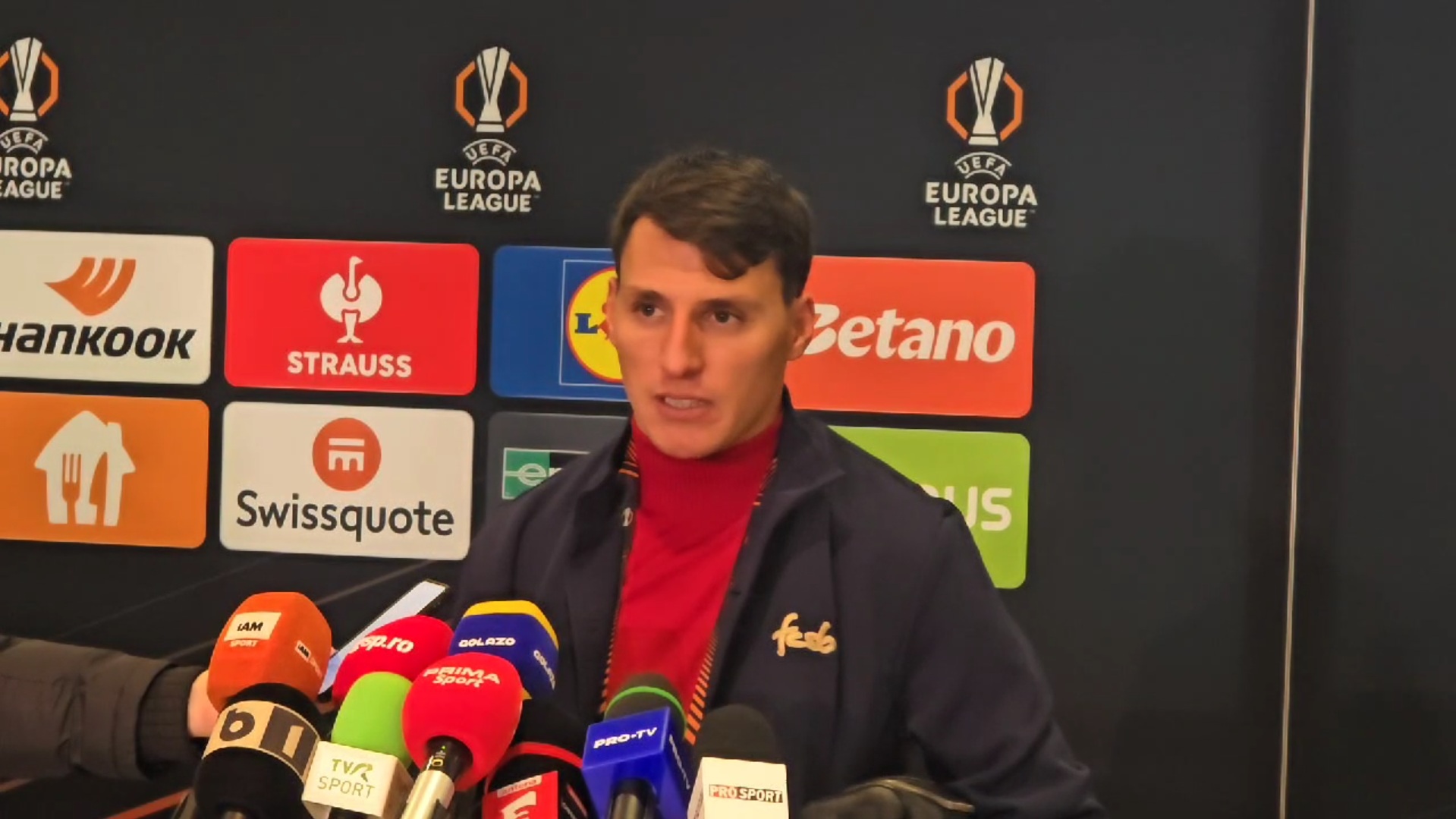 Pe-cine-vrea-Risto-Radunovic-in-play-off-ul-din-Europa-League
