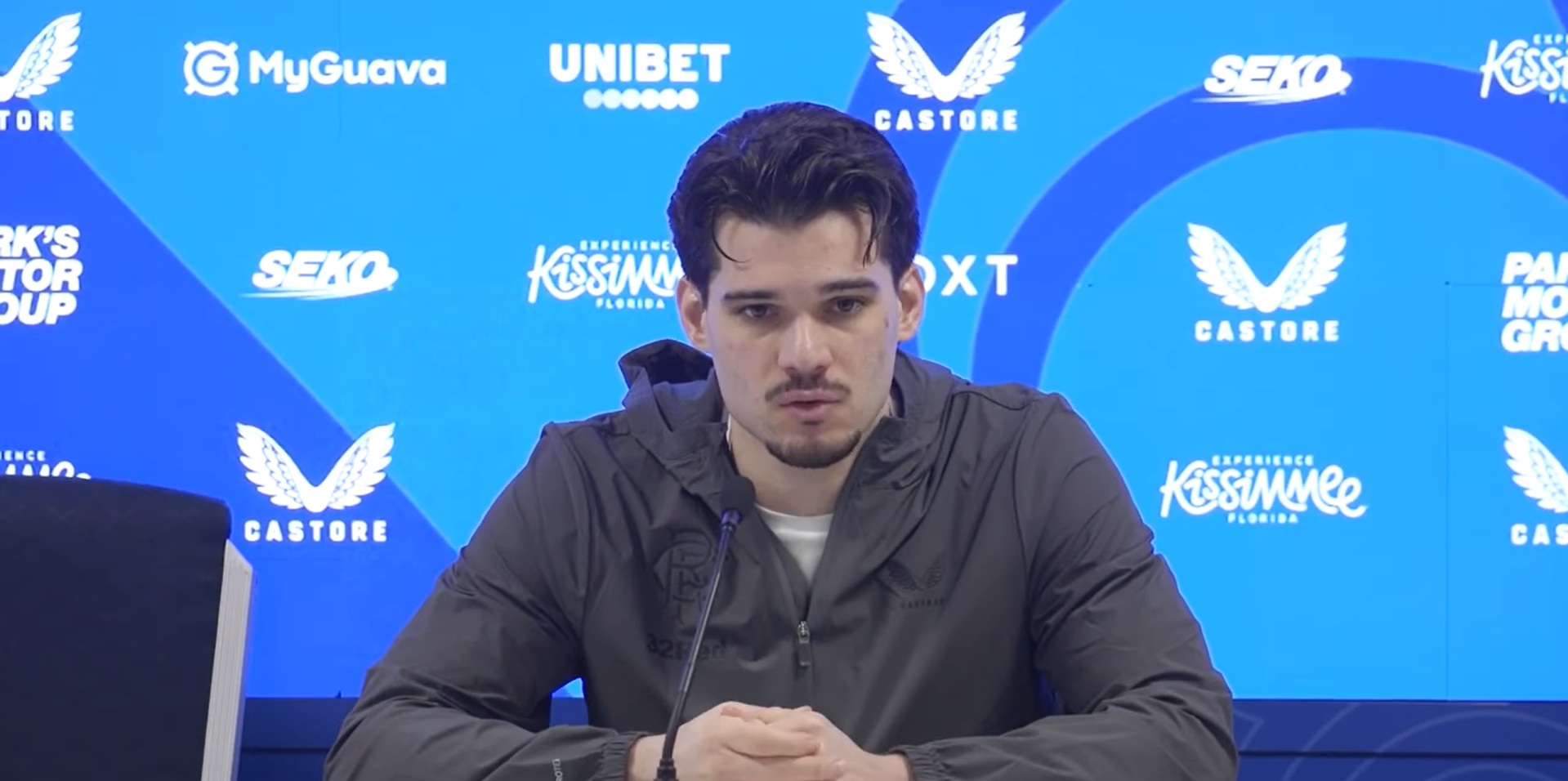 Ianis-Hagi-mesaj-ferm-pentru-Rangers