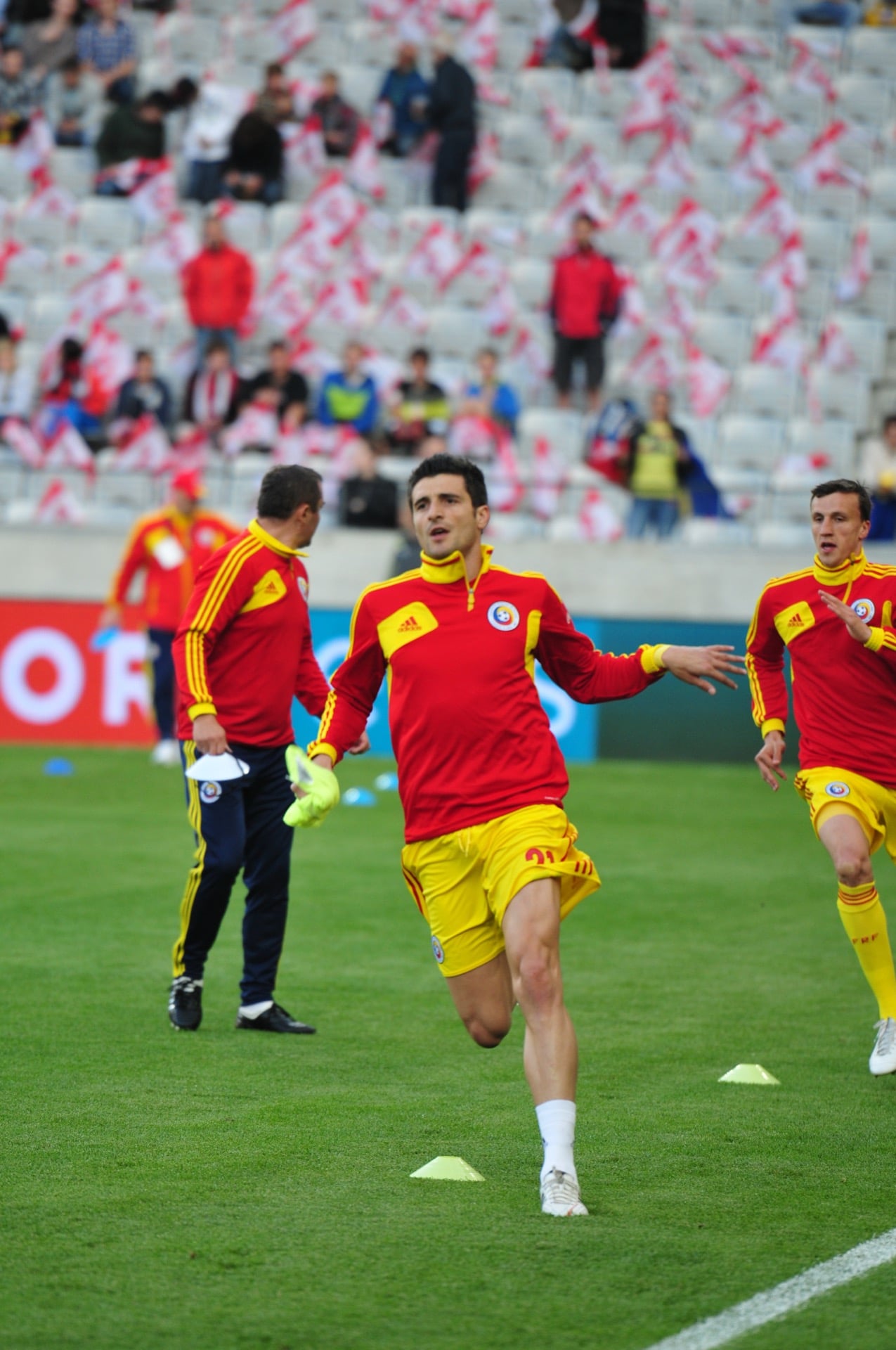 Vlad Chiriches paraseste FCSB