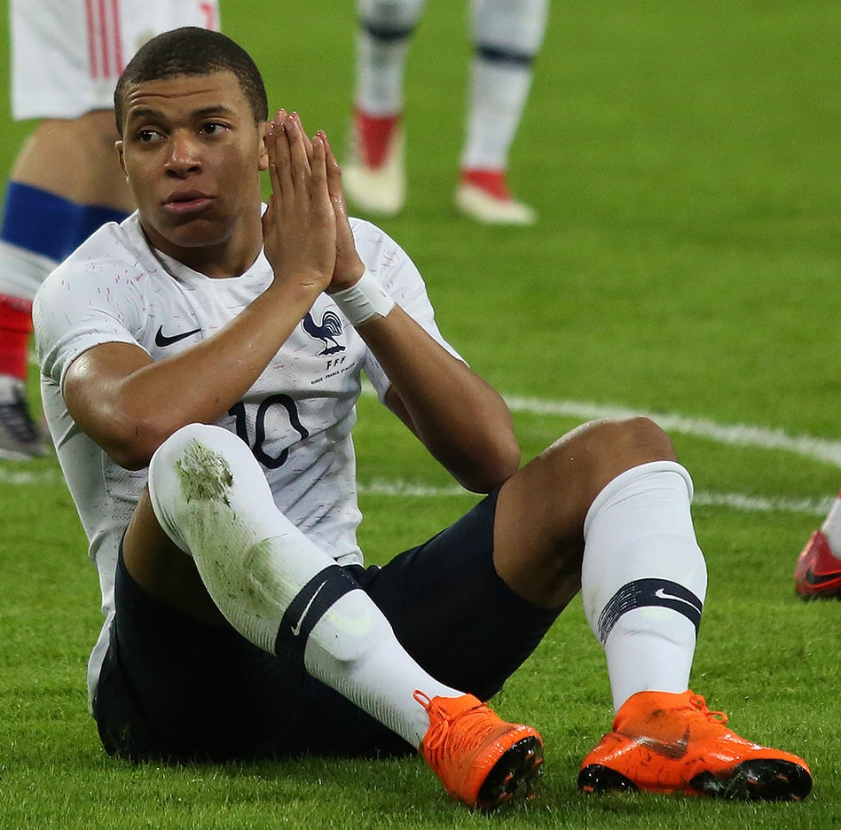 Kylian Mbappé în tricoul naționalei Franței
